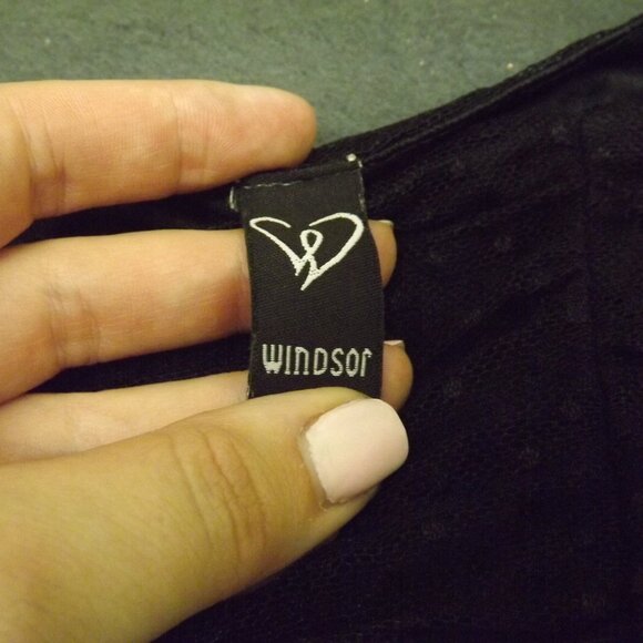 Windsor Mesh Polka Dot Crop Top - Picture 3 of 8